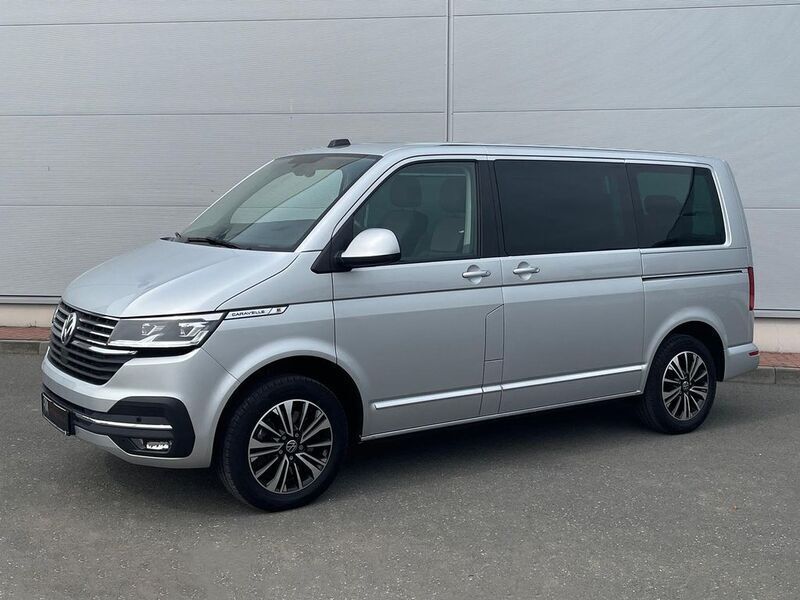 Reflexsilber metallic (metallic) Gebraucht 2023 VW T6.1 Highline Van | 54.990 € - Bild 1/4