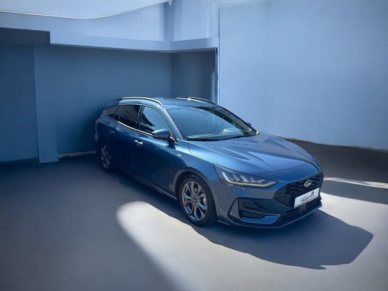 Gebraucht Ford Focus ST-Line 125 PS (91 kW) 2024 Chromablau metallic Kombi