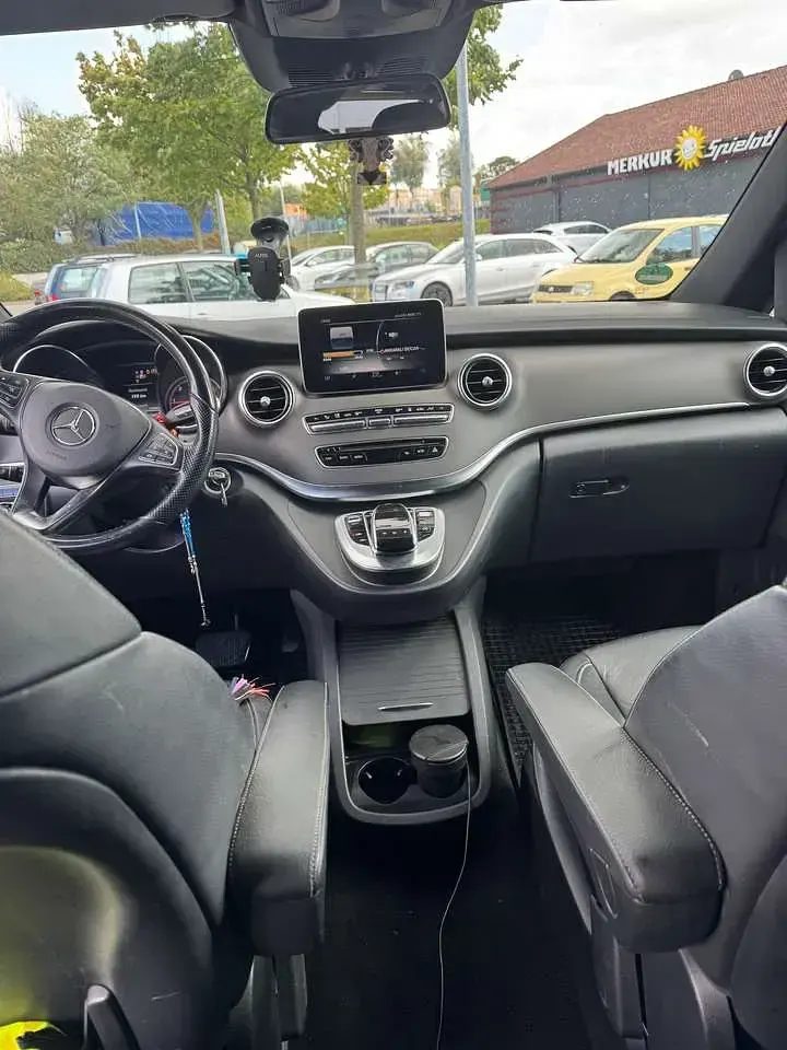 Gebraucht Mercedes E250 Avantgarde Edition 190 PS (139 kW) 2014 Grau Kombi