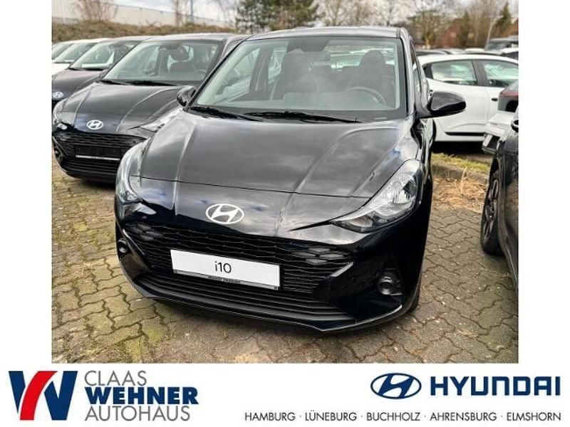 Schwarz Neu 2024 Hyundai i10 Trend Kleinwagen | 16.990 € (Fairer Preis) - Bild 1/4