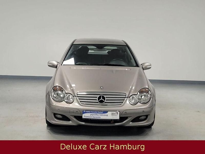Gebraucht Mercedes C180 143 PS (105 kW) 2007 Silber