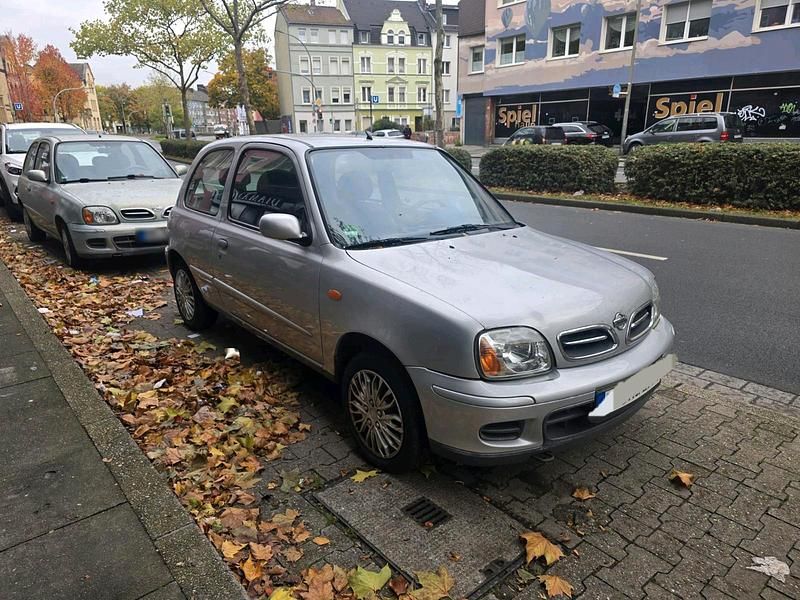 Gebraucht Nissan Micra 60 PS (44 kW) 2002 Silber Kleinwagen
