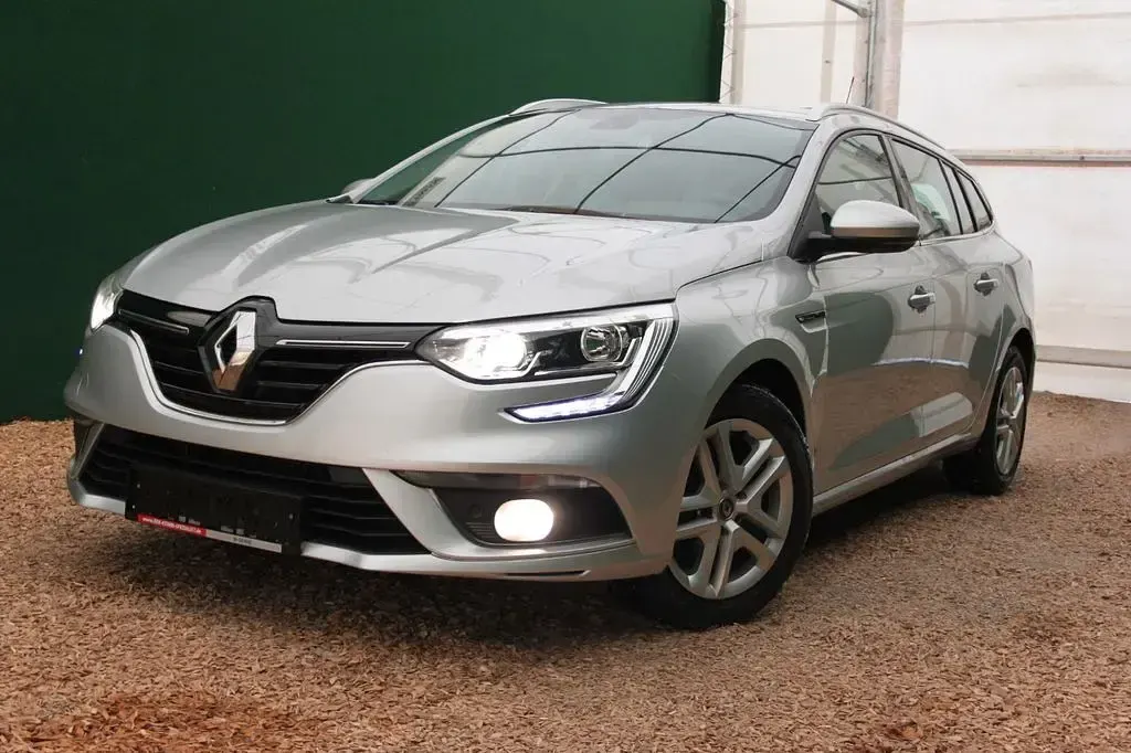 Gebraucht Renault Mégane 132 PS (97 kW) 2018 Grau Limousine