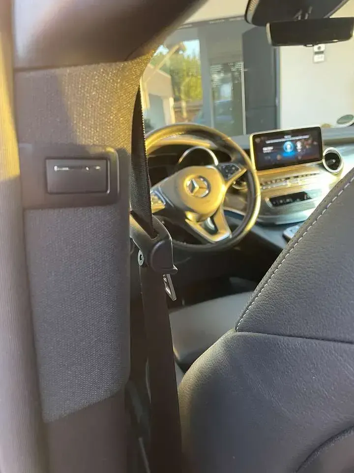 Gebraucht Mercedes EQV300 Avantgarde 150 kW (204 PS) 2022 Schwarz Van / Kleinbus