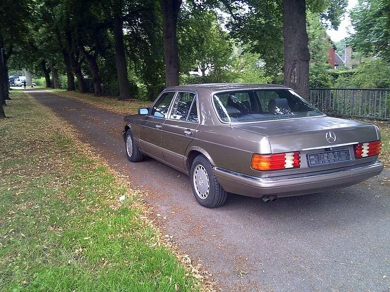 Gold Gebraucht 1988 Mercedes S260 SE Limousine | 5.500 € - Bild 1/4