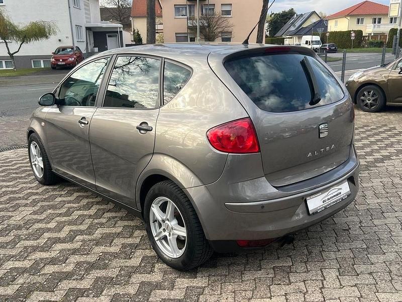 Gebraucht Seat Altea Reference 105 PS (77 kW) 2005 Grau Van / Kleinbus