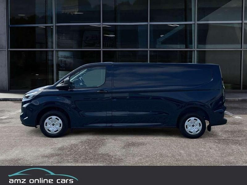 Uusi Ford Transit Custom Trend 170 HP (125 kW) 2026 Sininen Sedan
