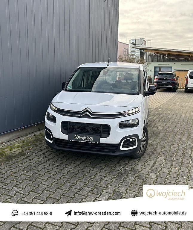 Eis weiß Gebraucht 2022 Citroën Berlingo Feel Van / Kleinbus | 18.990 € (Superpreis) - Bild 1/4
