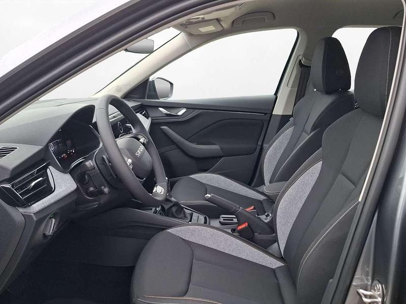 Neu Skoda Kamiq Selection 116 PS (85 kW) 2025 Graphitegrau metallic SUV