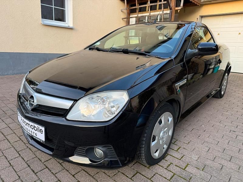 Schwarz Gebraucht 2007 Opel Tigra Cabrio | 1.900 € (Fairer Preis) - Bild 1/4