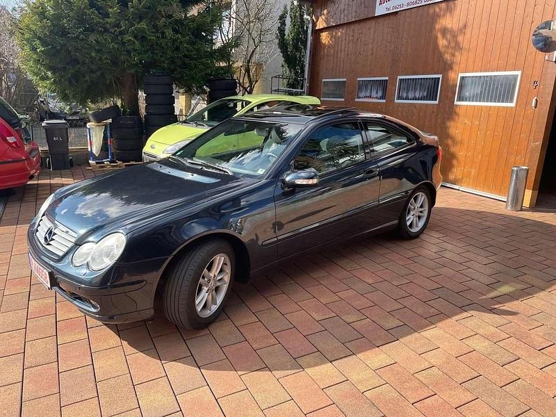 Gebraucht Mercedes C320 218 PS (160 kW) 2003 Schwarz Coupé