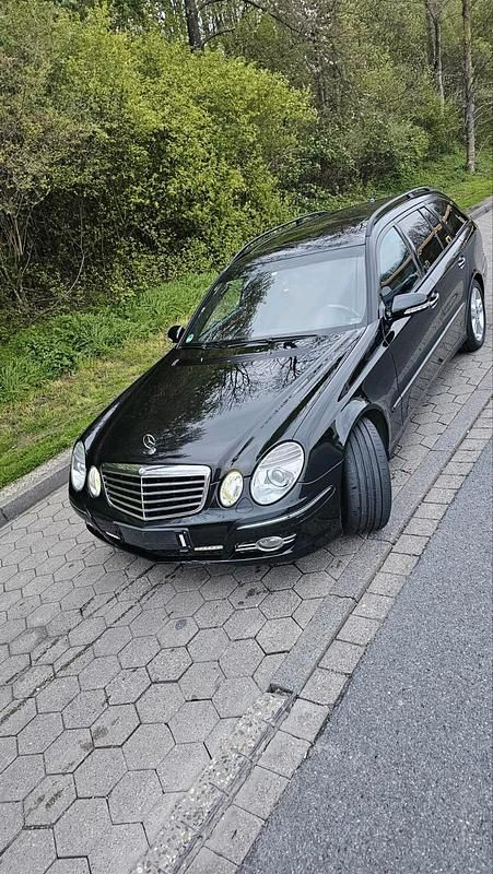 Gebraucht Mercedes E320 224 PS (164 kW) 2008 Schwarz Kombi
