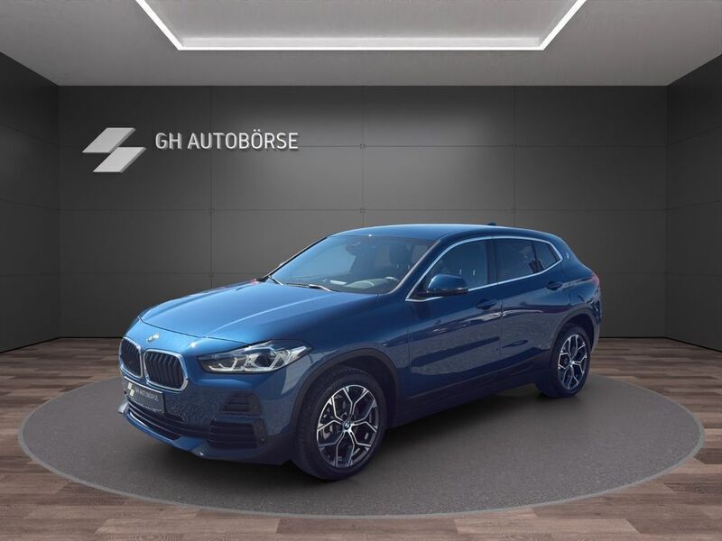 Blau Gebraucht 2021 BMW X2 Advantage SUV | 25.995 € (Fairer Preis) - Bild 1/4