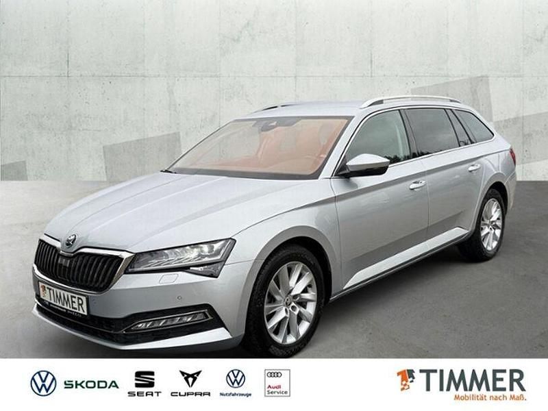 Brilliantsilber metallic Gebraucht 2020 Skoda Superb Style Kombi | 21.480 € (Fairer Preis) - Bild 1/4