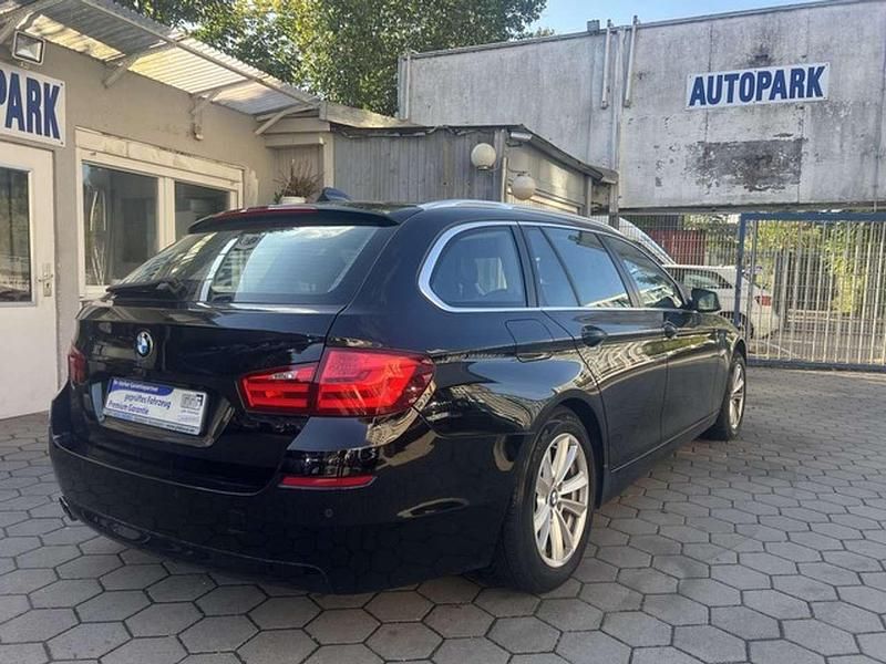 Gebraucht BMW 525 Comfort Edition 218 PS (160 kW) 2012 Schwarz Kombi