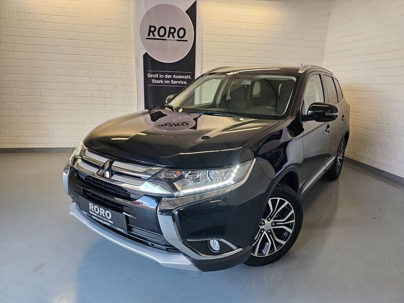 Schwarz Gebraucht 2016 Mitsubishi Outlander Plus SUV | 10.700 € (Fairer Preis) - Bild 1/4