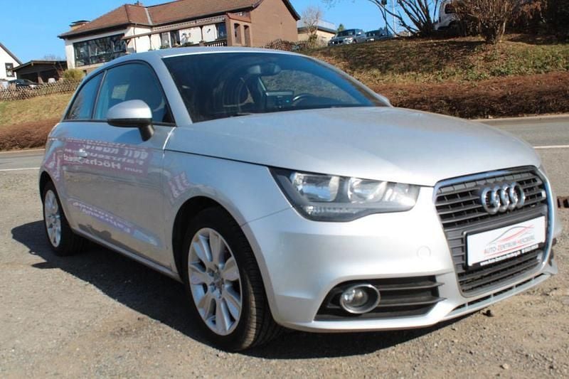 Gebraucht Audi A1 Ambition 86 PS (63 kW) 2011 Silber Kleinwagen