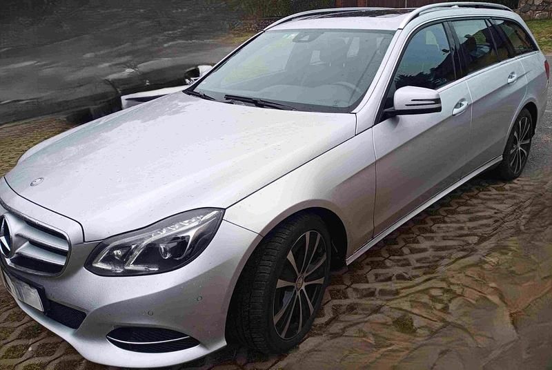 Gebraucht Mercedes E200 Avantgarde 136 PS (100 kW) 2016 Silber Kombi