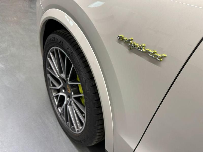 Gebraucht Porsche Cayenne 340 PS (250 kW) 2021 Beige SUV