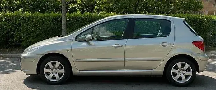 Gebraucht Peugeot 307 109 PS (80 kW) 2008 Beige Kleinwagen