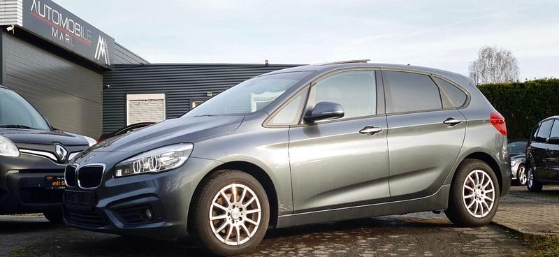 Gebraucht BMW 218 Advantage 150 PS (110 kW) 2016 Grau Kombi