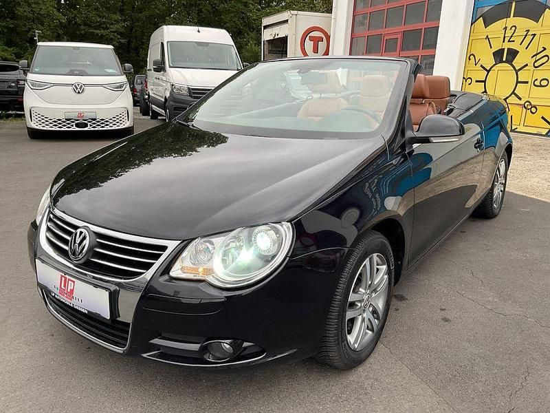Schwarz Gebraucht 2007 VW Eos Cabrio | 4.490 € (Fairer Preis) - Bild 1/4