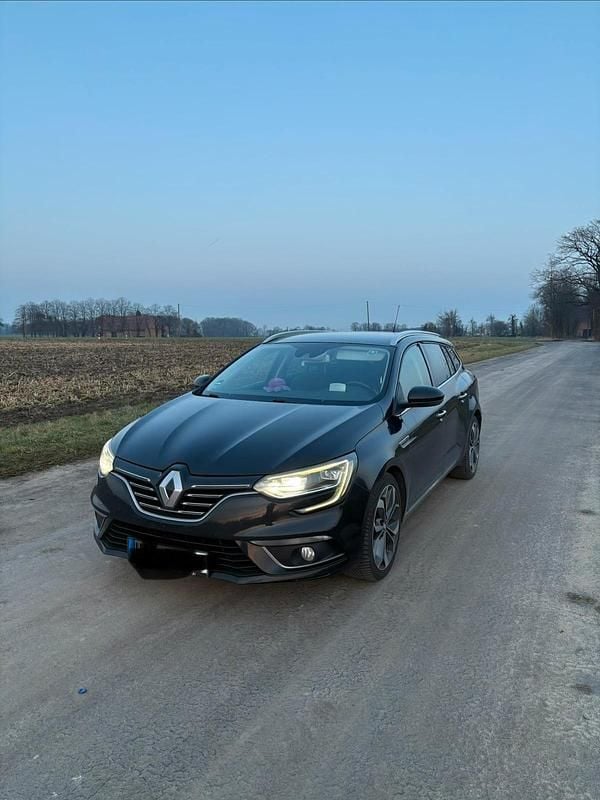 Schwarz Gebraucht 2017 Renault Mégane GrandTour Bose Edition Kombi | 8.900 € (Guter Preis) - Bild 1/4