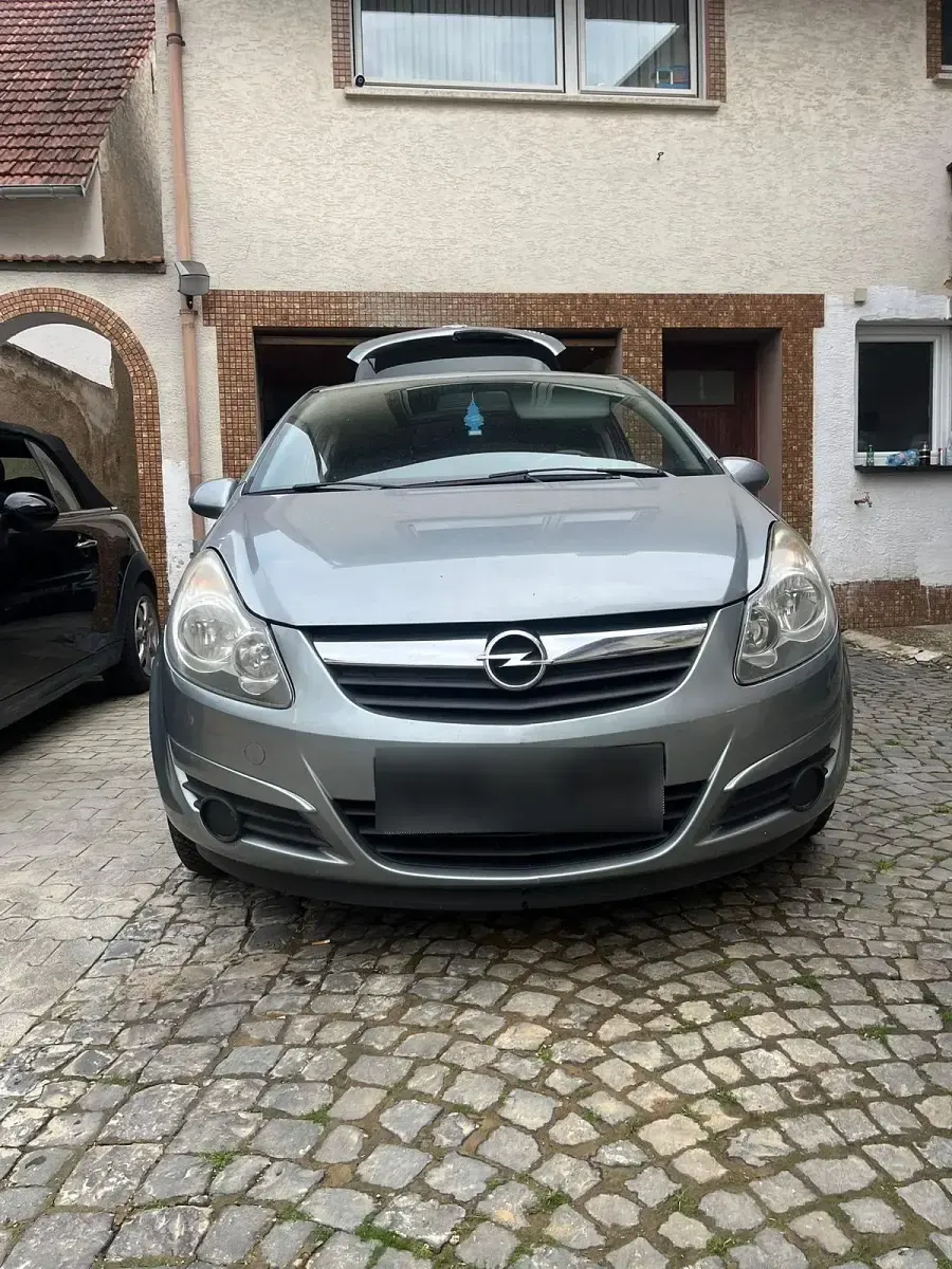 Gebraucht Opel Corsa 87 PS (63 kW) 2010 Silber Kleinwagen