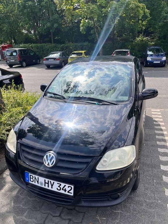 Schwarz Gebraucht 2005 VW Fox Kleinwagen | 750 € (Guter Preis) - Bild 1/4