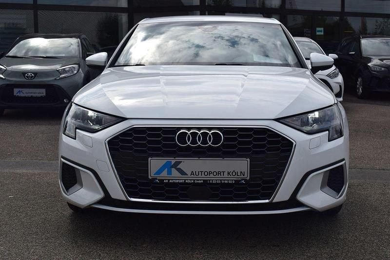 Gebraucht Audi A3 Advanced Plus 116 PS (85 kW) 2023 Ibisweiss Limousine