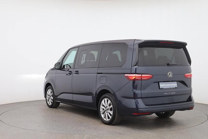 Second-hand VW Multivan Life 150 CP (110 kW) 2024 Monovolum