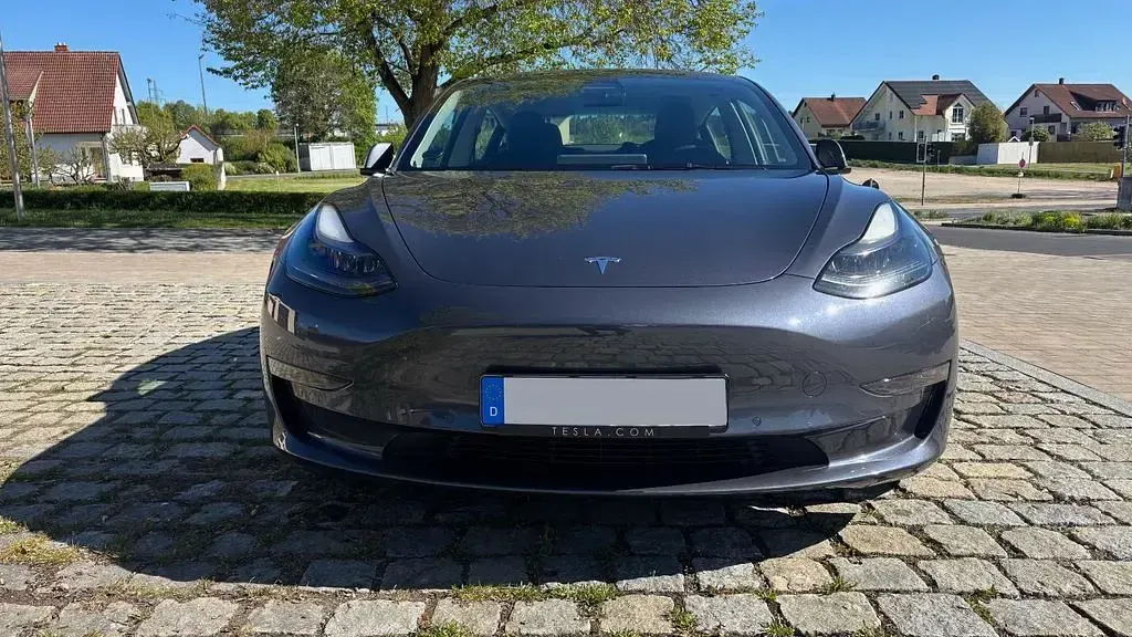 Käytetty Tesla Model 3 366 kW (498 HP) 2021 Harmaa Sedan