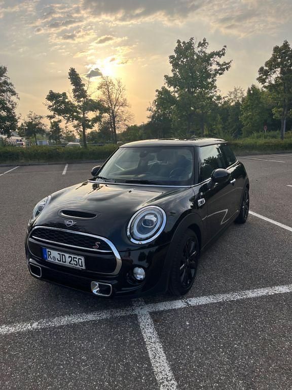 Schwarz Gebraucht 2019 Mini Cooper S Kleinwagen | 17.600 € (Fairer Preis) - Bild 1/4
