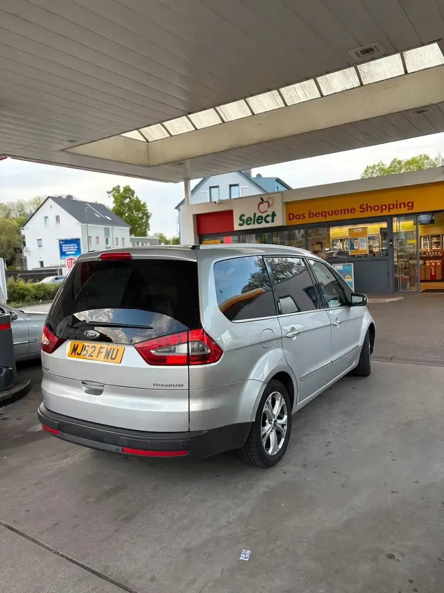 Gebraucht Ford Galaxy 163 PS (119 kW) 2012 Grau Van / Kleinbus
