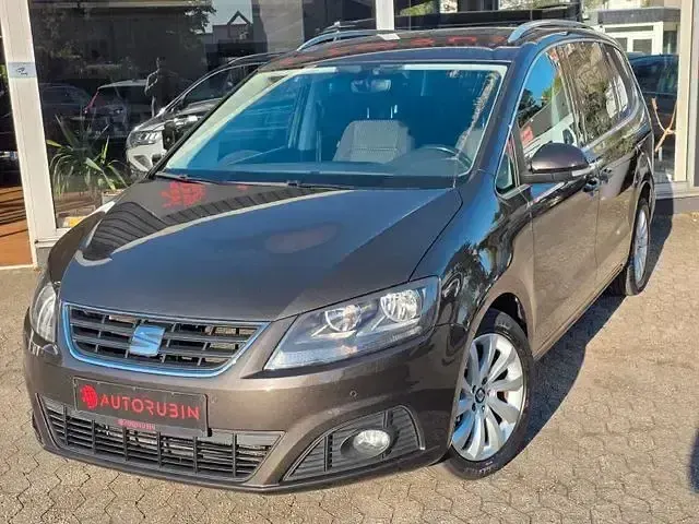 Gebraucht Seat Alhambra Style Plus 331 PS (243 kW) 2016 Braun Van / Kleinbus