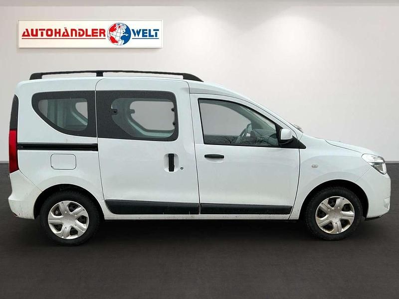 Gebraucht Dacia Dokker Lauréate 116 PS (85 kW) 2016 Weiß Van / Kleinbus