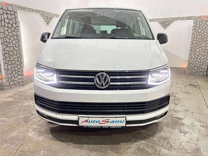 Second-hand VW Multivan Edition 150 CP (110 kW) 2018 Alb Monovolum