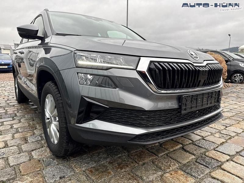 Neu Skoda Karoq Selection 150 PS (110 kW) 2026 Graphitgrau metallic SUV