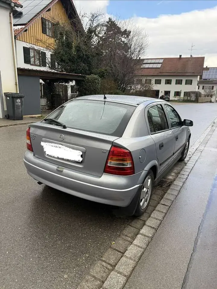Gebraucht Opel Astra Selection 125 PS (91 kW) 2002 Limousine