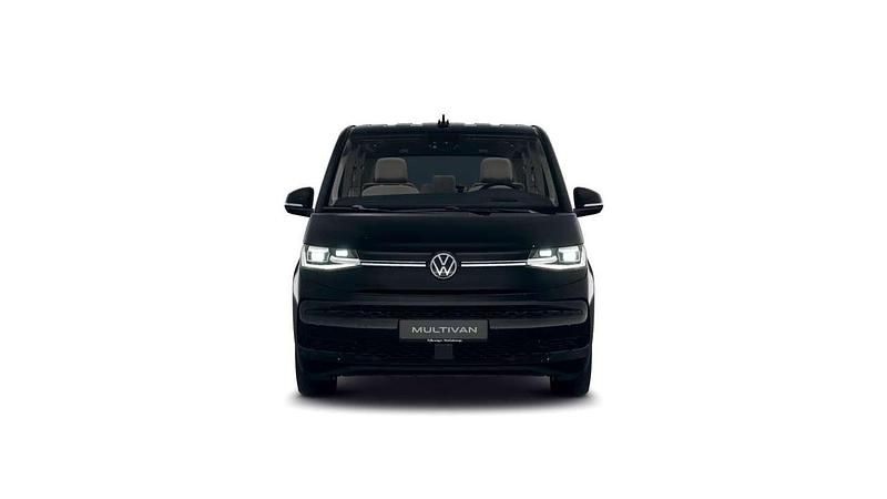 Gebraucht VW Multivan Life 150 PS (110 kW) 2024 Deep black perleffekt Van
