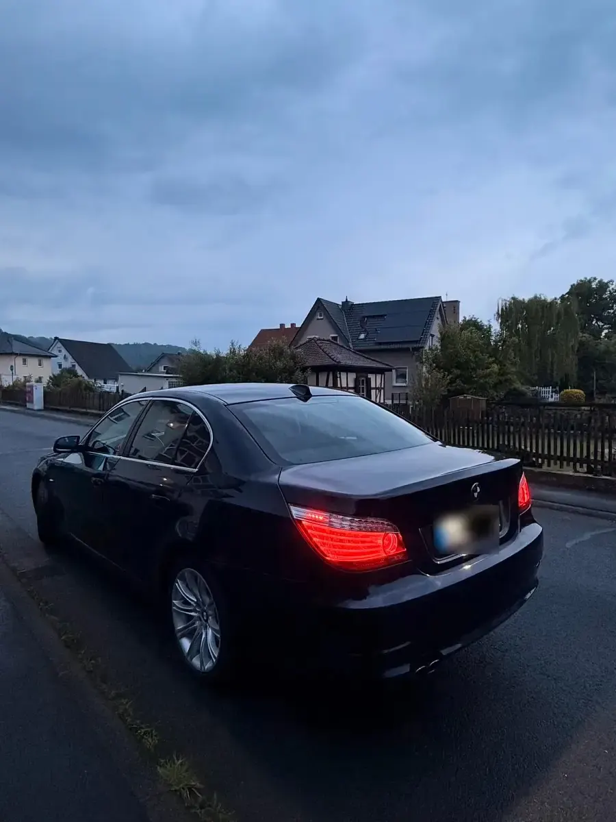 Gebraucht BMW 560L 2008 Blau Limousine