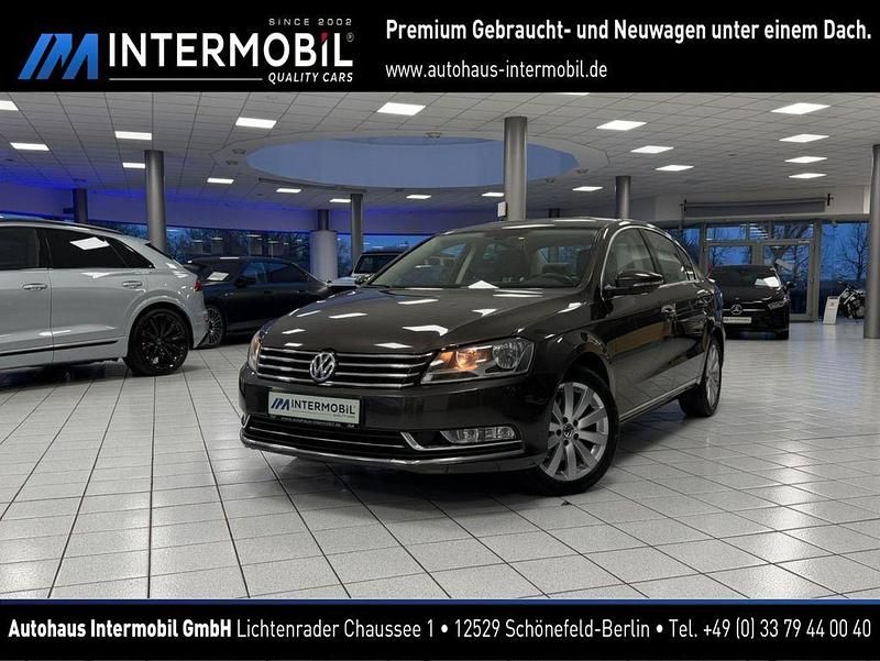 Gebraucht VW Passat Highline 160 PS (117 kW) 2013 Braun Limousine