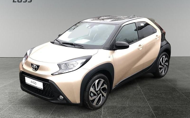 Neu Toyota Aygo X 72 PS (52 kW) 2025 Schwarz SUV