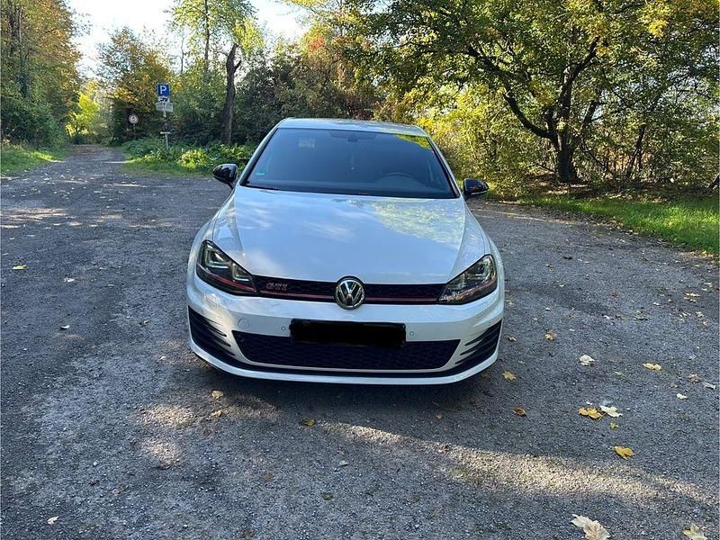 Weiß Gebraucht 2016 VW Golf VII GTI Limousine | 13.999 € (Superpreis) - Bild 1/4