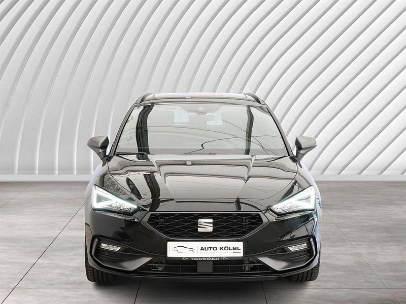 Gebraucht Seat Leon 4Drive 150 PS (110 kW) 2024 Schwarz (mitternachtsschwarz) Kombi