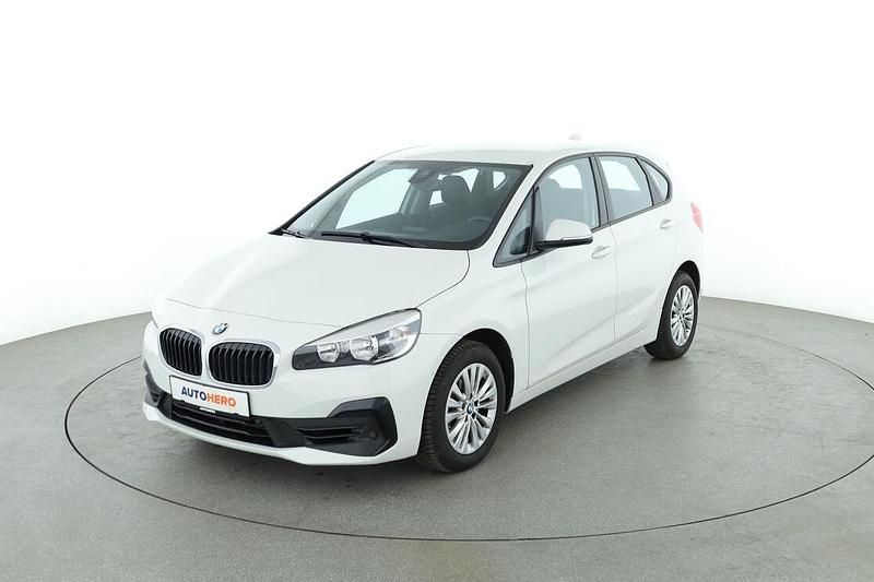 Weiß Gebraucht 2019 BMW 218 Active Tourer Advantage Van / Kleinbus | 18.990 € (Fairer Preis) - Bild 1/3