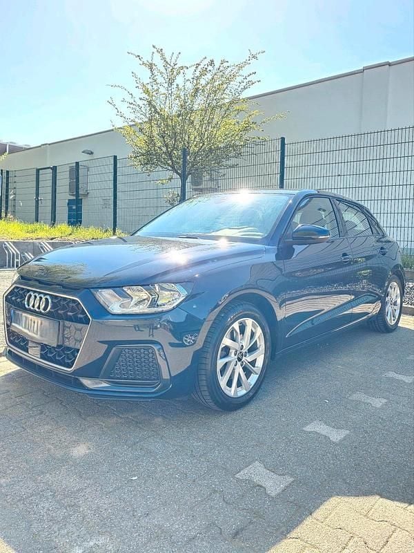 Second-hand Audi A1 Advanced 110 CP (80 kW) 2021 Albastru SUV