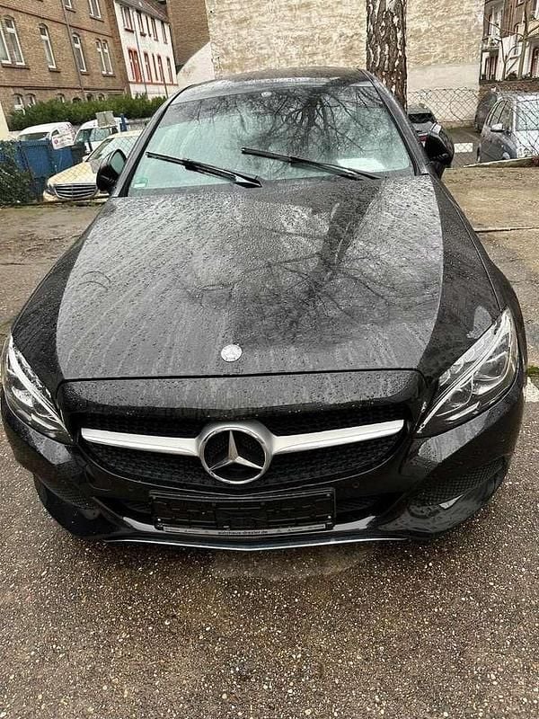 Gebraucht Mercedes C180 156 PS (114 kW) 2017 Schwarz Coupé