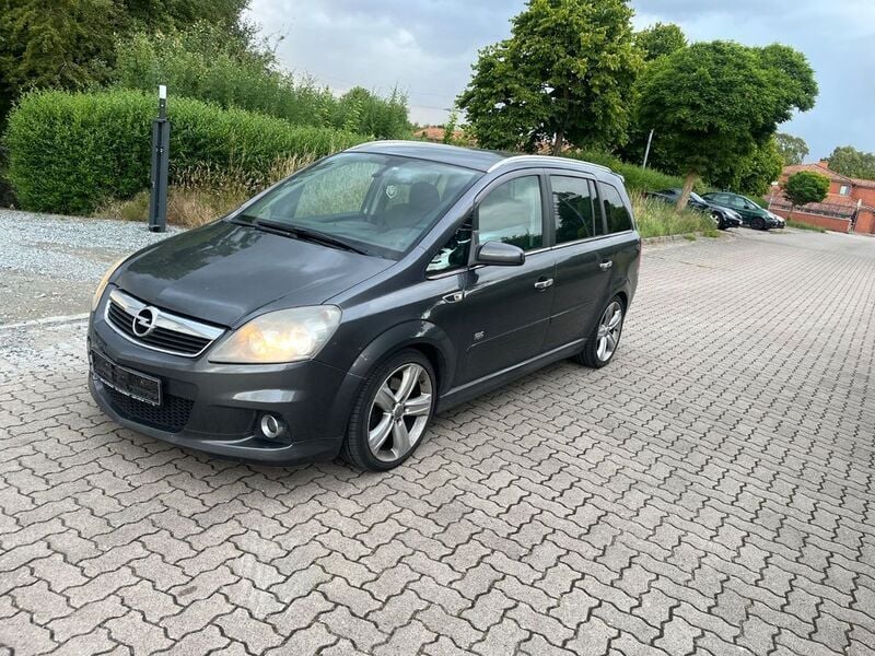Grau Gebraucht 2009 Opel Zafira OPC Van / Kleinbus | 1.000 € (Superpreis) - Bild 1/4