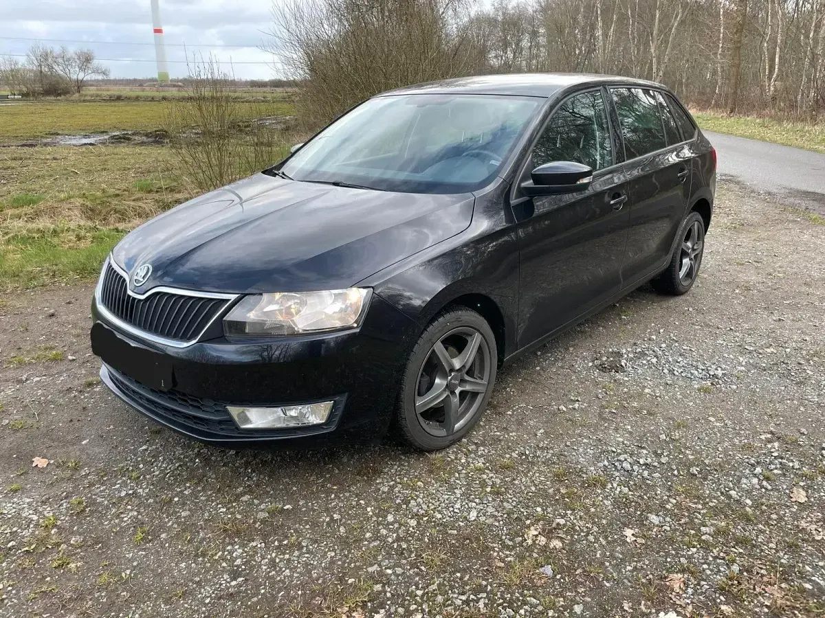 Gebraucht Skoda Rapid Active 90 PS (66 kW) 2017 Schwarz Kleinwagen